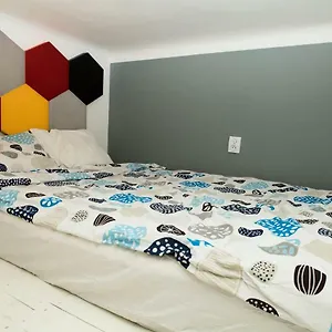 https://apartament-zelazna.warsawhotelspoland.com