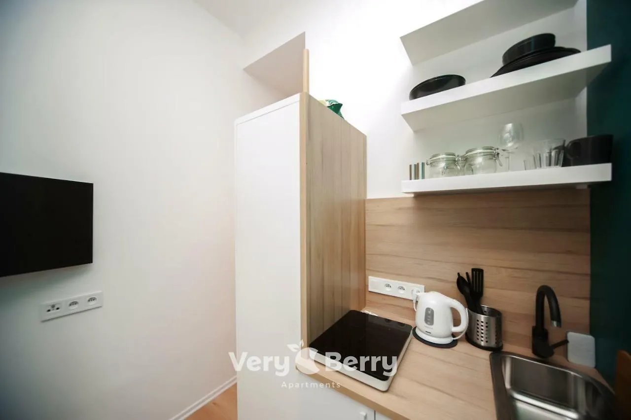 Very Berry - Glogowska 35A - Mtp Apartments - Self Check In 24H Poznan Poland