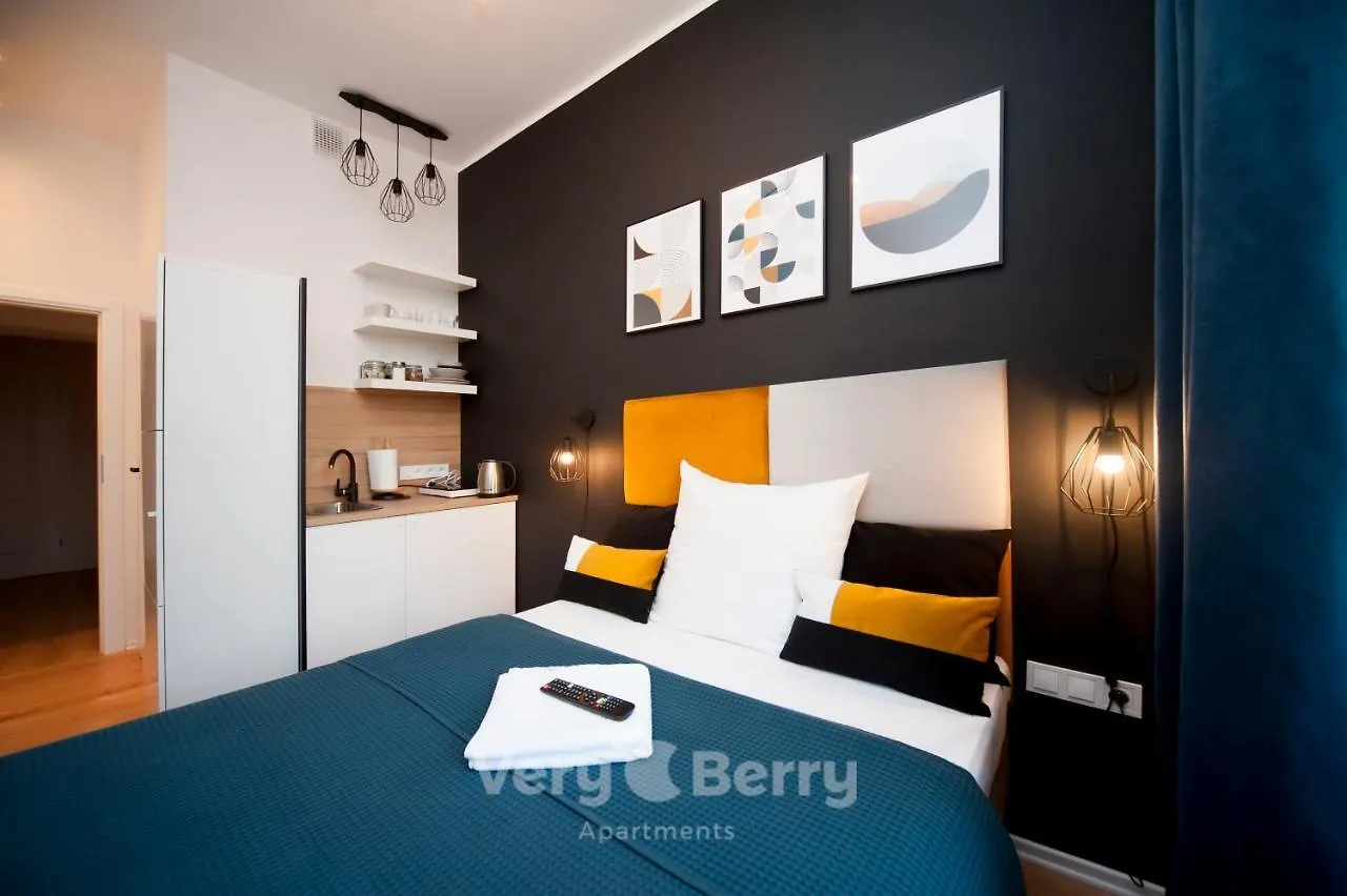 Very Berry - Glogowska 35A - Mtp Apartments - Self Check In 24H Poznan Poland