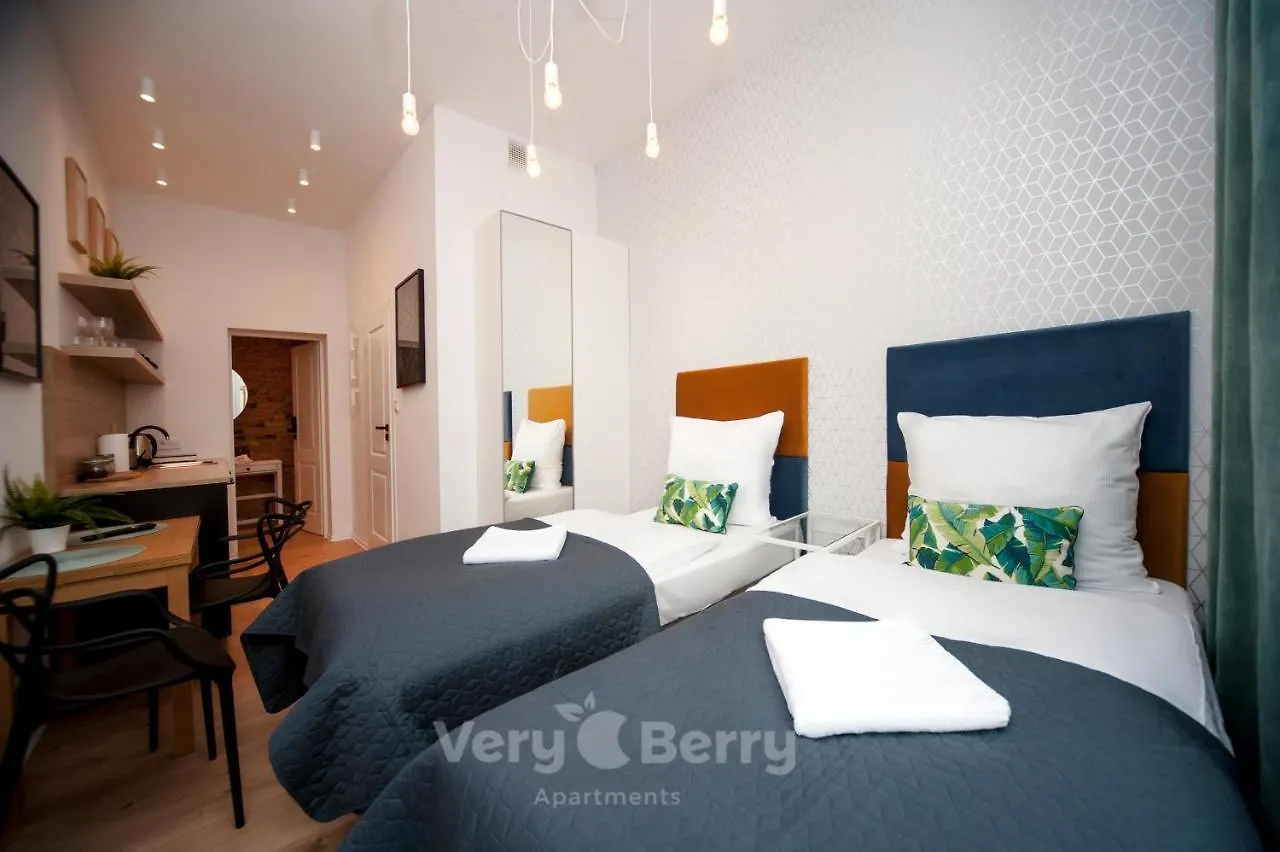 Very Berry - Glogowska 35A - Mtp Apartments - Self Check In 24H Poznan Poland